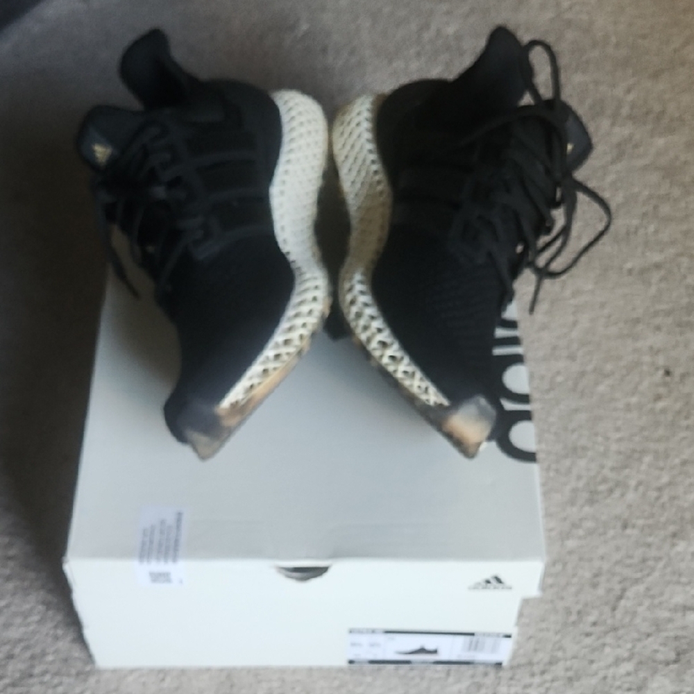 ♥️adidas Ultra 4D Running Shoes - Black and Gray♥️ - Picture 3 of 10